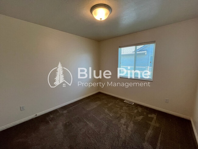 Building Photo - 3794 John Adams Pkwy