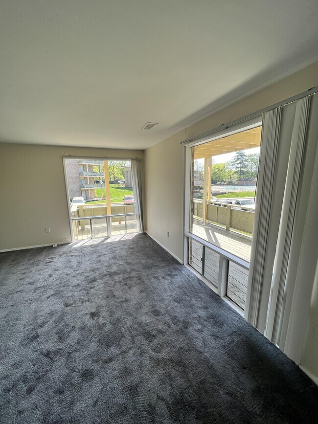 Building Photo - 7208 Donnell Pl