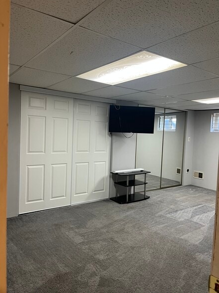 Building Photo - 57 Foote Ave