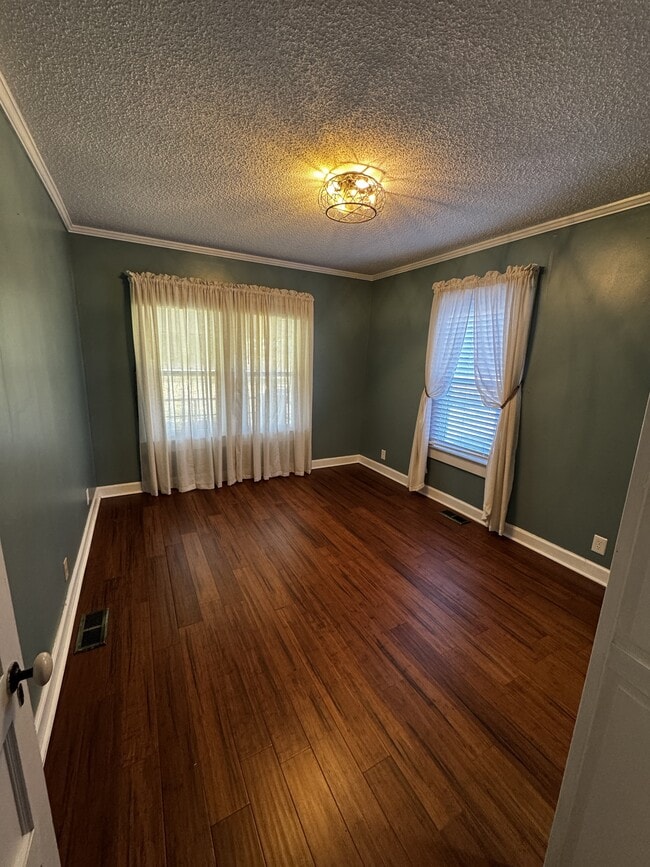 Building Photo - 2728 W Barr Rd