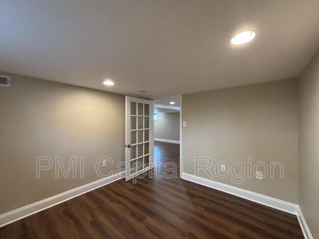 Building Photo - 3903 Hampden St
