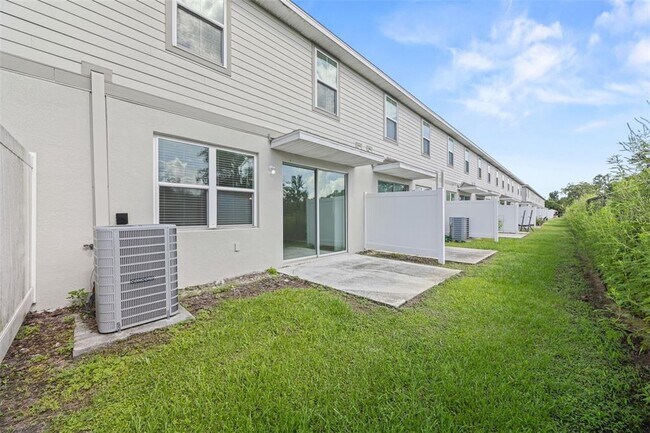 Building Photo - 6321 Tillandsia Pl