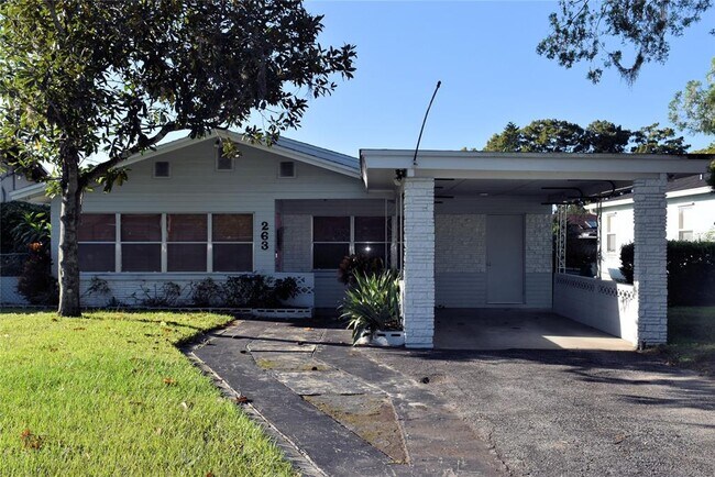 Primary Photo - 263 Blossom Ln