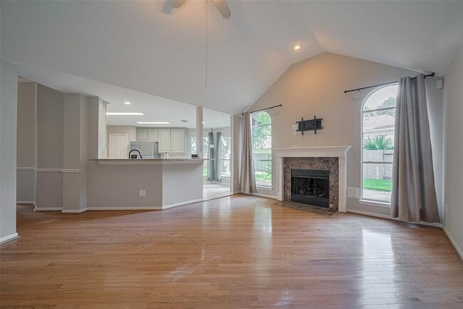 Building Photo - 6303 Palm Ct