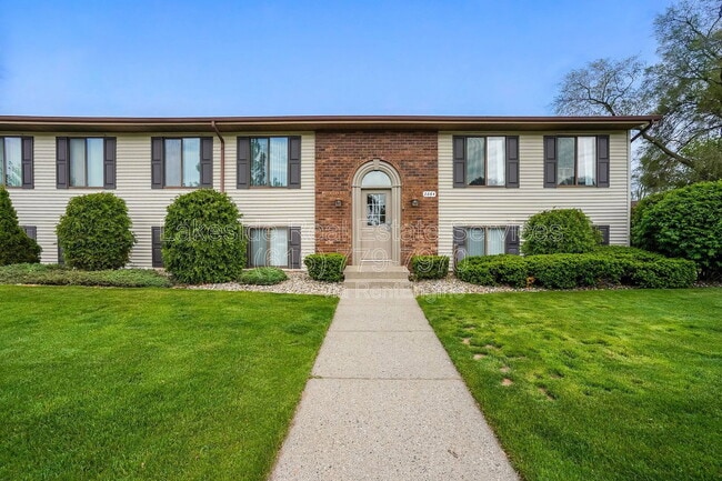 Building Photo - 3444 Wallace Ct SW