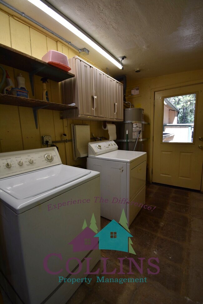 Building Photo - 20183 Casa Loma Dr