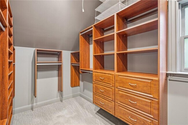 Building Photo - 1503 Whitehead Bluff NW