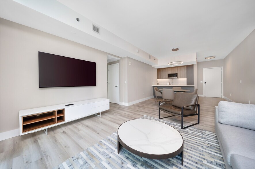 Building Photo - 951 Brickell Ave