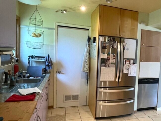 Building Photo - 1345 Fortune Bay Ct