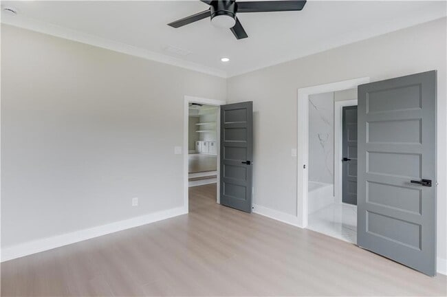 Building Photo - 37 Deer Cyn Dr