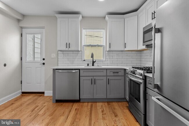 Building Photo - 2625 Ellsworth St