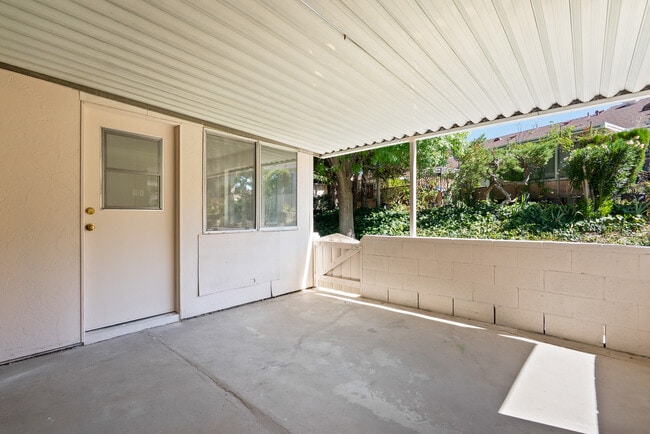 Building Photo - 26851 Oak Branch Cir