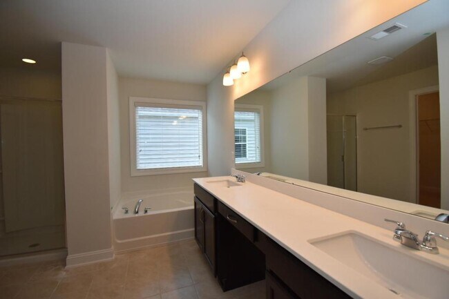 Building Photo - 2874 Scarecrow Way