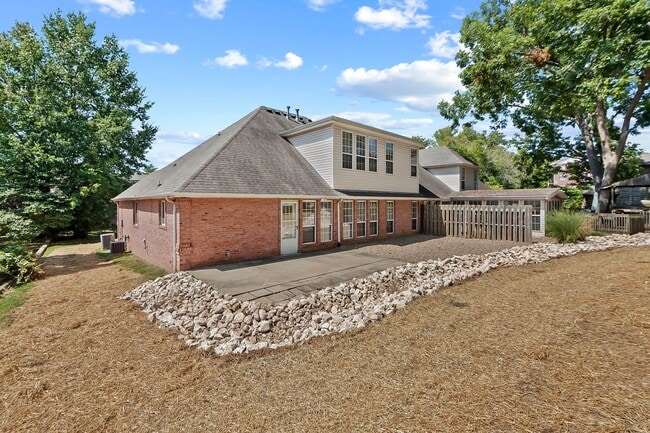 Building Photo - 1226/1228 Brookshire Rd