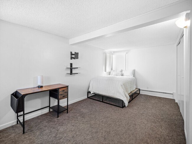 Building Photo - Spacious 2-Bedroom Home with Private Deck,...