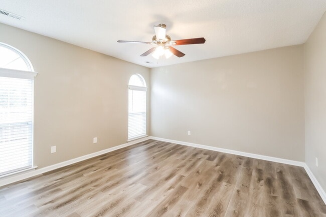 Building Photo - 4706 Avalon Forest Ln