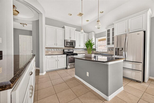 Building Photo - 20234 Fossil Valley Ln