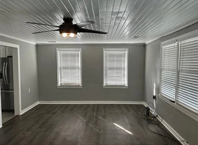 Building Photo - 2333 Dorminey St