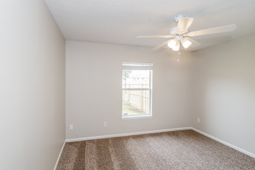 Building Photo - 1436 Seawolf Trail N