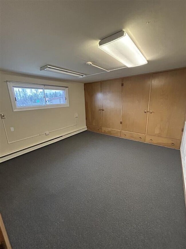 Building Photo - 1795 Main Street