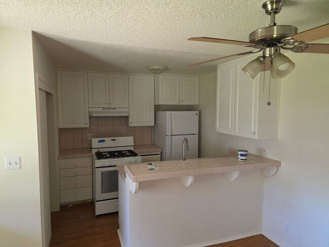 Building Photo - Beautiful 2BR/1BA Condo in Auburn - Move-I...