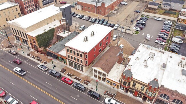 Building Photo - 1016 S State St