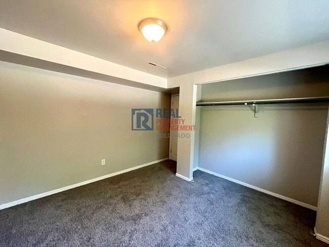 Building Photo - 3410 El Morro Rd