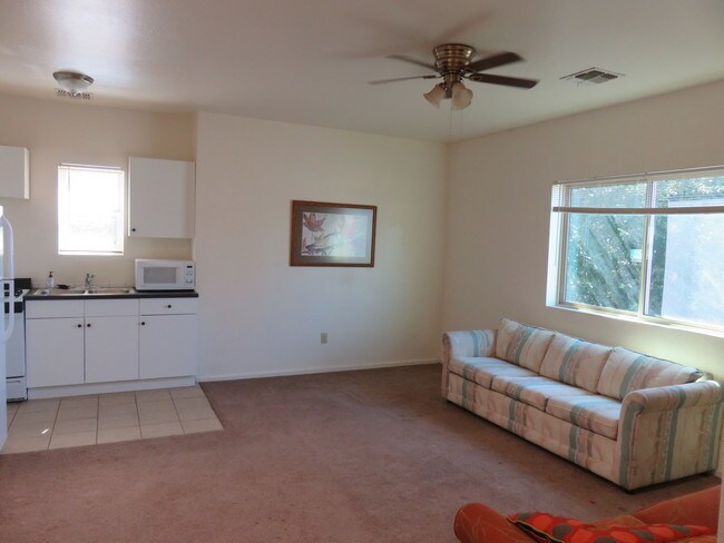 Building Photo - 116 S 2nd St