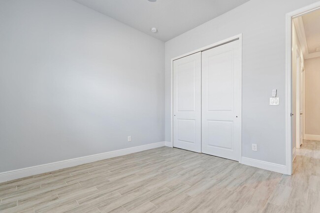 Building Photo - 2298 SE Pear Ln