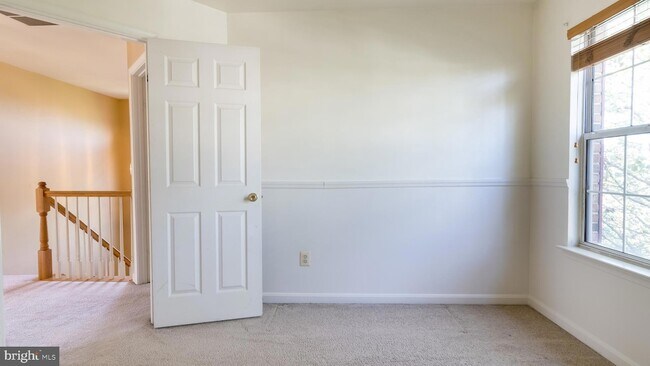 Building Photo - 45416 Baggett Terrace