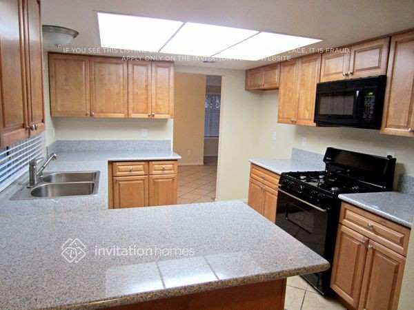 Building Photo - 1404 Springline Dr