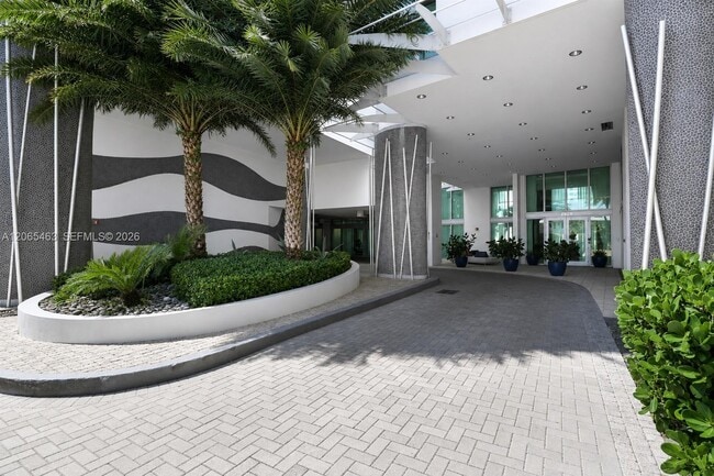 Building Photo - 7930 East Dr