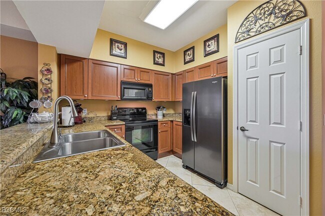 Building Photo - 20201 Estero Gardens Cir