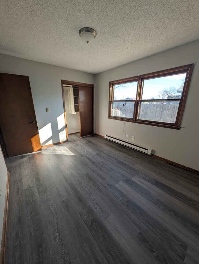 Building Photo - 265 5th St