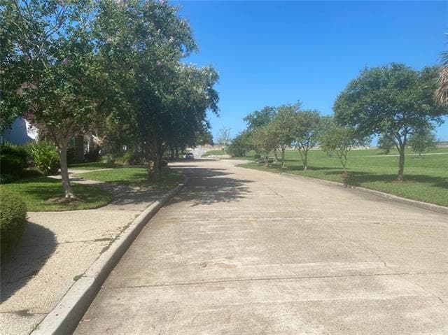 Building Photo - 2 Mariners Cv N