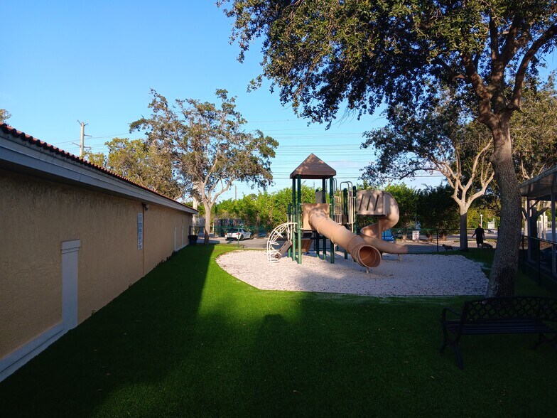 Building Photo - 4690 Saint Croix Ln