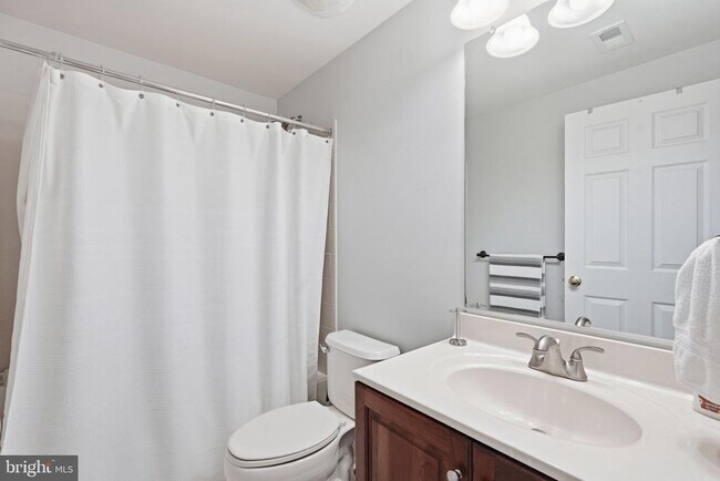 Building Photo - 20060 Northville Hills Terrace