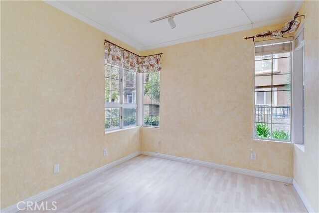 Building Photo - 22 Matisse Cir