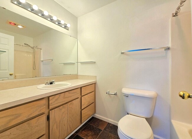 Building Photo - 1205 Frontier Cir E