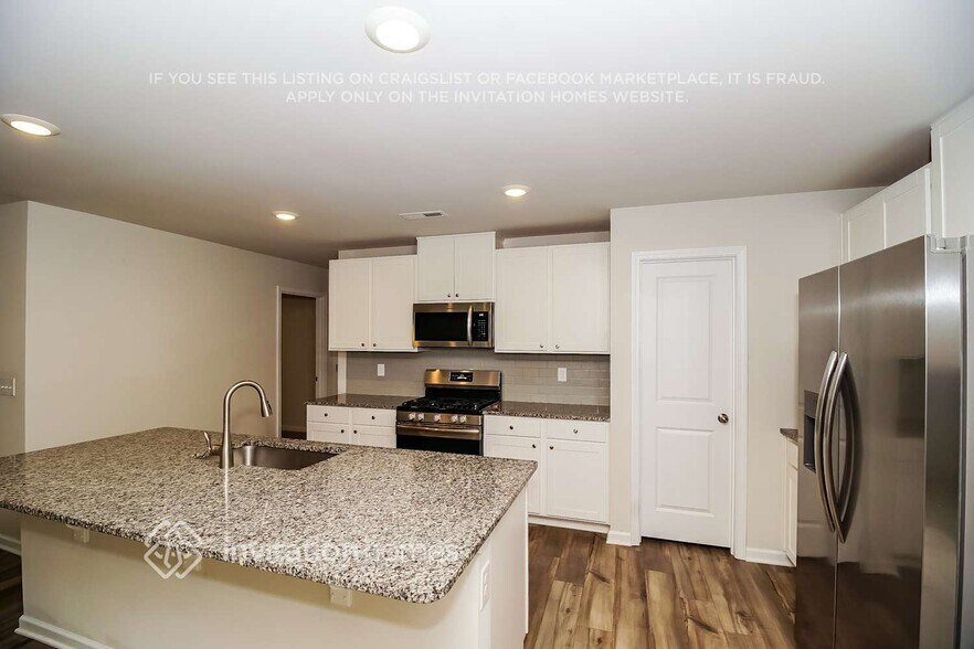 Building Photo - 117 Hazelnut Wy