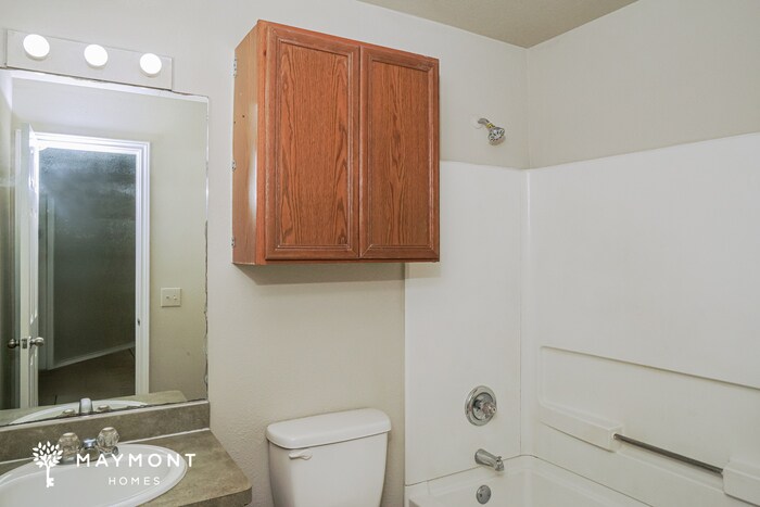 Building Photo - 9011 Timber Laurel