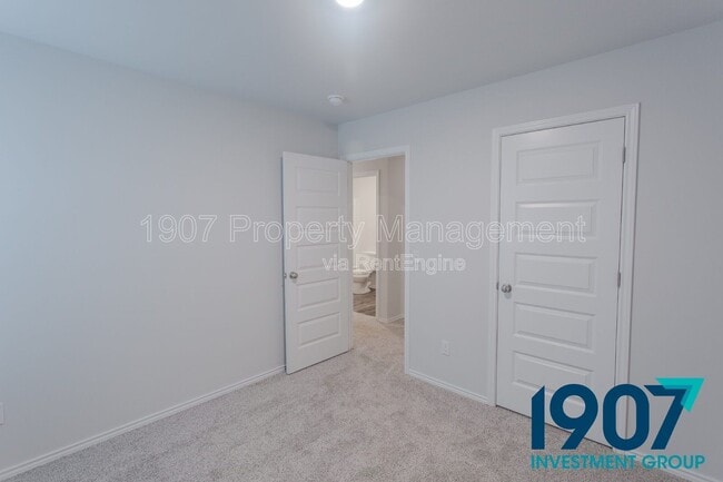 Building Photo - 1413 Lexi Dr