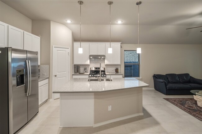 Building Photo - 17435 Vino Vines Ln