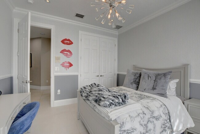 Building Photo - 19211 N Creekshore Ct