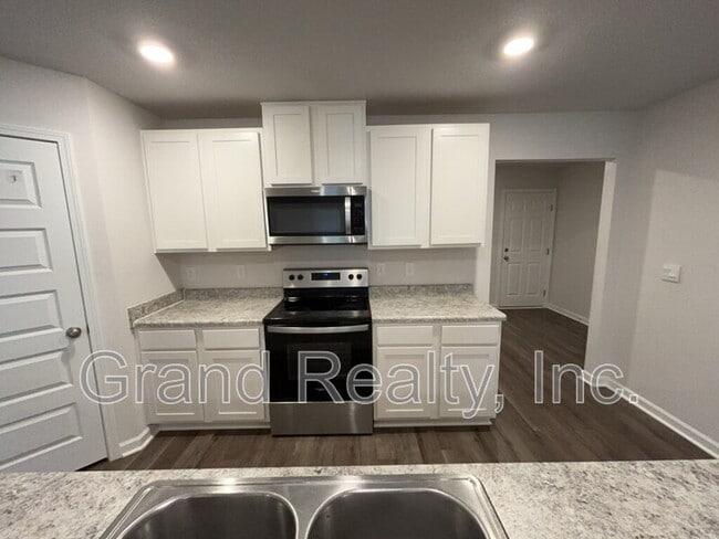 Building Photo - 4431 Winged Elm Ct
