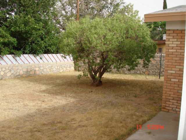 Building Photo - 10084 Kenworthy St