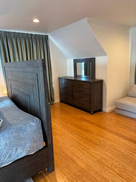 Building Photo - 90031 Cape Arago Hwy