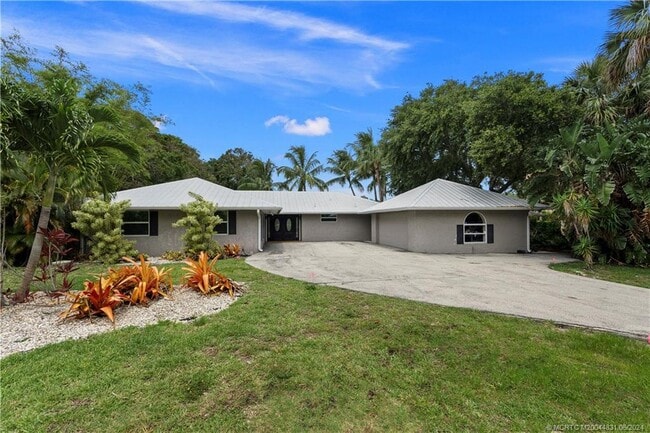 Primary Photo - 53 N Sewalls Point Rd