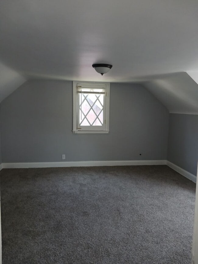 Building Photo - 322 E Midlothian Blvd