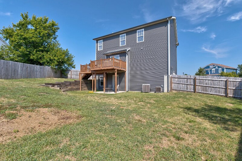 Building Photo - 718 Sage Ct